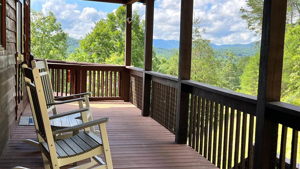 Mistletoe Cabin- Private Cabin W Views, Hottub, Pet Friendly Murphy Exterior photo