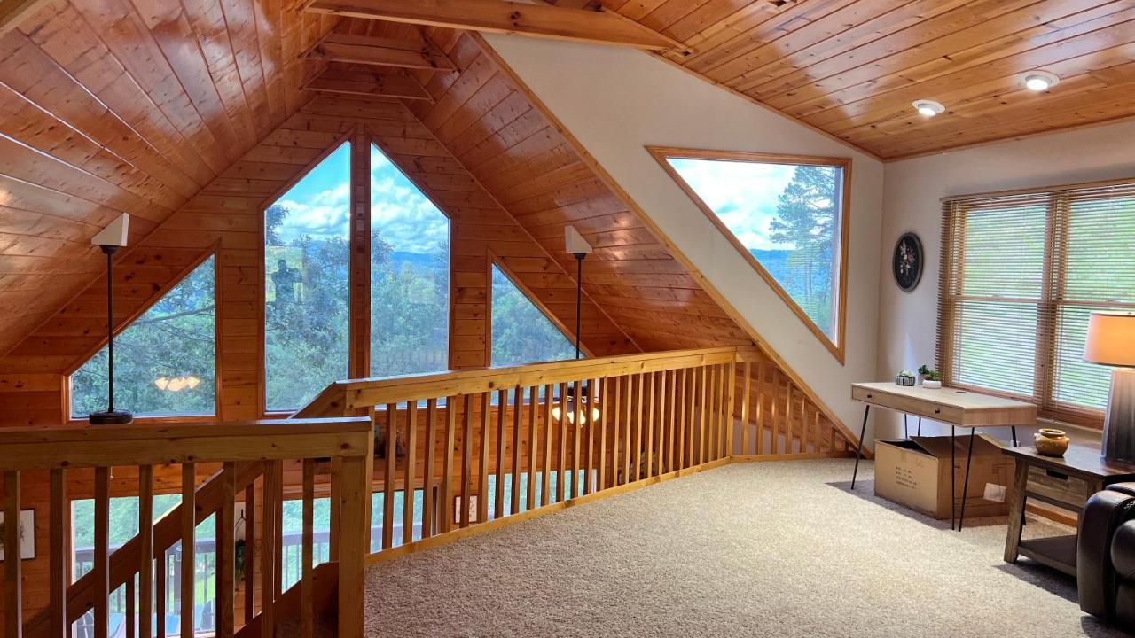 Mistletoe Cabin- Private Cabin W Views, Hottub, Pet Friendly Murphy Exterior photo