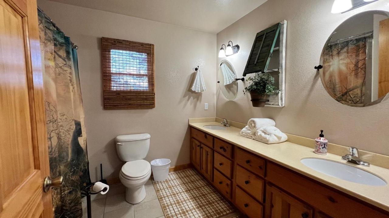 Mistletoe Cabin- Private Cabin W Views, Hottub, Pet Friendly Murphy Exterior photo